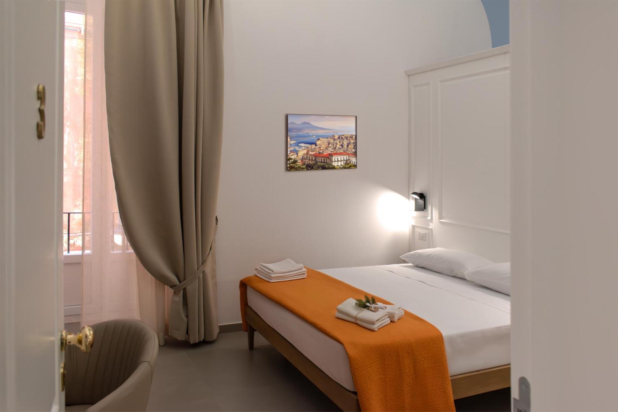Relais Don Pedro De Toledo Hotel เนเปิลส์ ภายนอก รูปภาพ