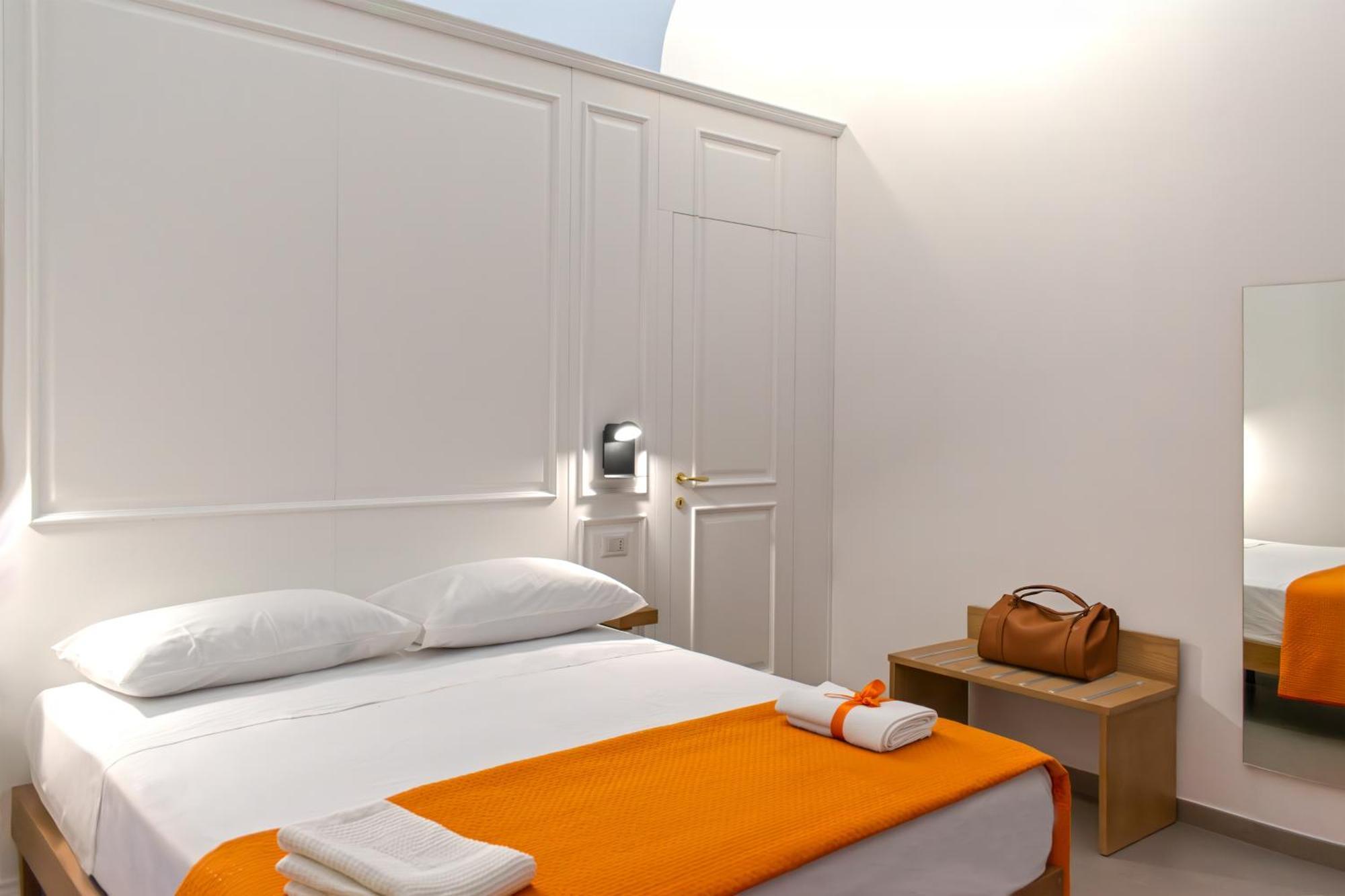 Relais Don Pedro De Toledo Hotel เนเปิลส์ ภายนอก รูปภาพ